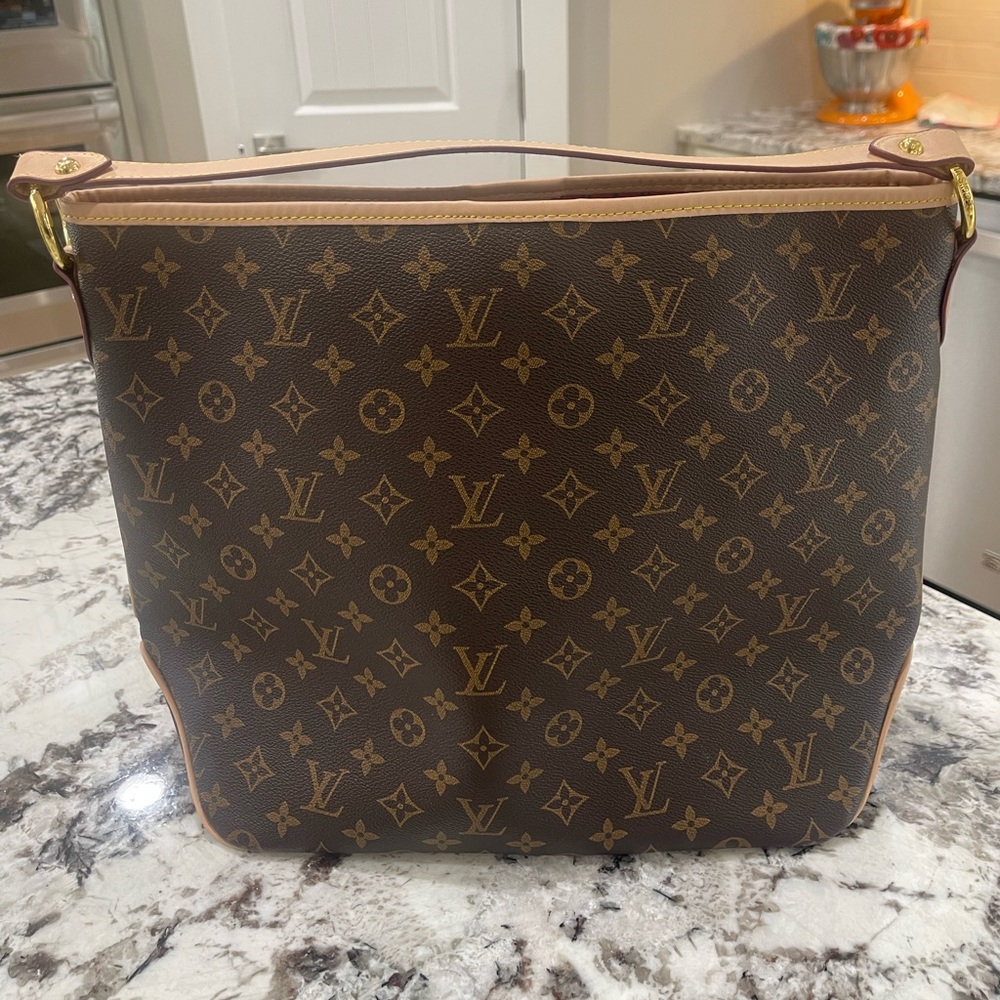 Size MM LV Print Shoulder Bag